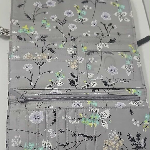 Vera Bradley RFID wallet - Picture 2 of 4